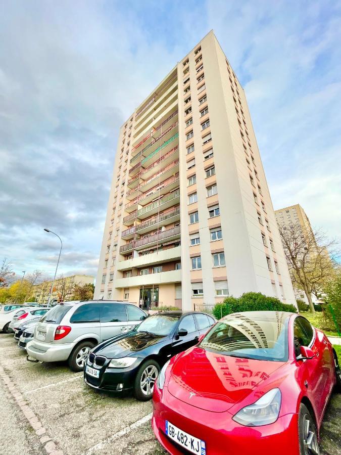 Colmar - La Cigogne - Balcon - Vue Degagee - Netflix - Wifi Fibre - Parking Gratuit - Quartier Populaire Apartment Exterior foto